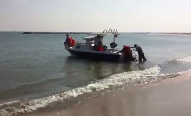 ด่วน สปีดโบ๊ทตกปลาล่มหาดเจ้าสำราญเพชรบุรี 10 คนจม ช่วยทัน