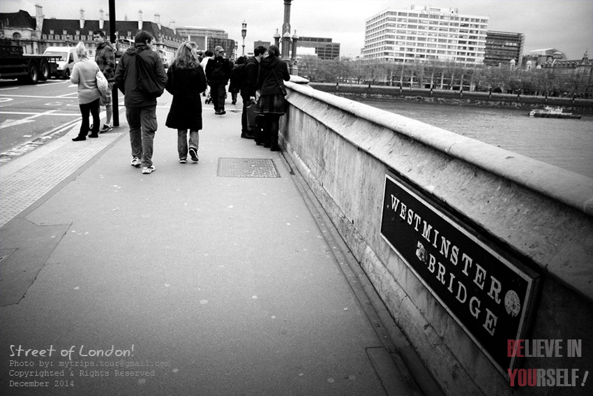 จากสี่แยกของรูปที่ผ่านมา ผมเลี้ยวขวาเพื่อจะเดินมาดูสะพานข้ามแม่น้ำด้านหลังรัฐสภาครับ แล้วเดินมาทำไม 