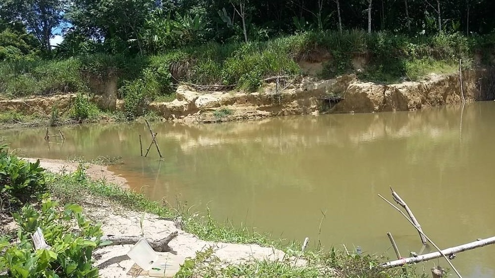 ฝนพึ่งหยุดตกครับน้ำขุ่นๆ