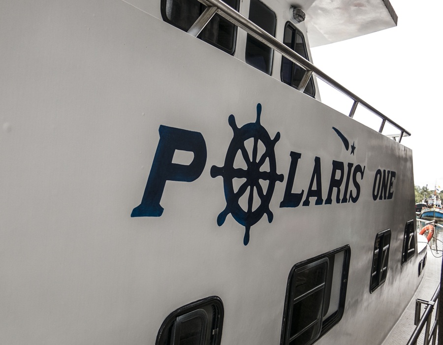 ทริปนี้เราออกเดินทางจากระนอง โดยเรือโฟลาริสวัน ของกัปตันโท
มู่งสู่เขตน่านน้ำของพม่า