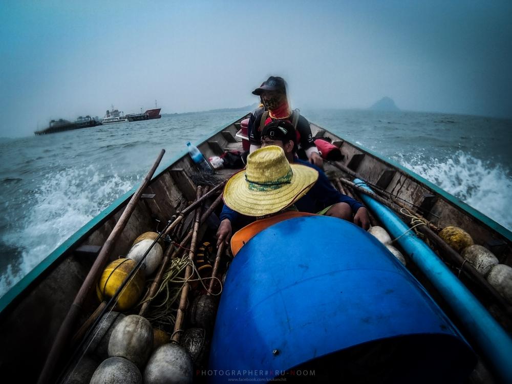  [center] [b]ฝนกระหน่ำสักแป๊บก็คลายลงครับ เราก็เคลื่อนตัวมาจนจะถึงจุดหมายแล้ว[/b][/center]