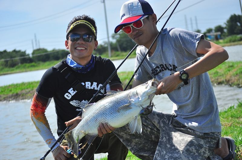  [center] [b]

งามๆกับวันพิเศษ  

Double Dutch The Merry 70H 12-30lb

Lure: Geecrack Gilling12