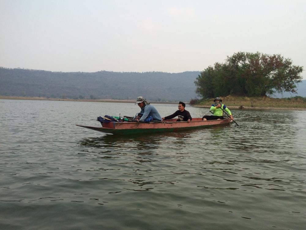 มีเรือพาเข้าหมายตกปลาแบบหน้าดินที่นี่ปลากินดีมากครับผลงานชัดเจนสุดสุดเห็นแล้วน่าอิจฉา :cheer: :cheer