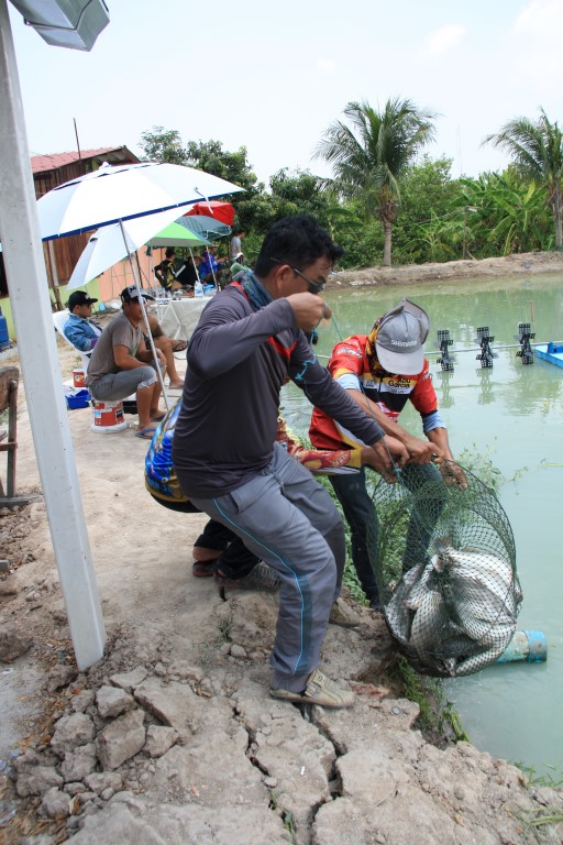 น้านกก็บอกกลับเหมือนกัน...ยกไหวมั้ยนั้นนะ :love: