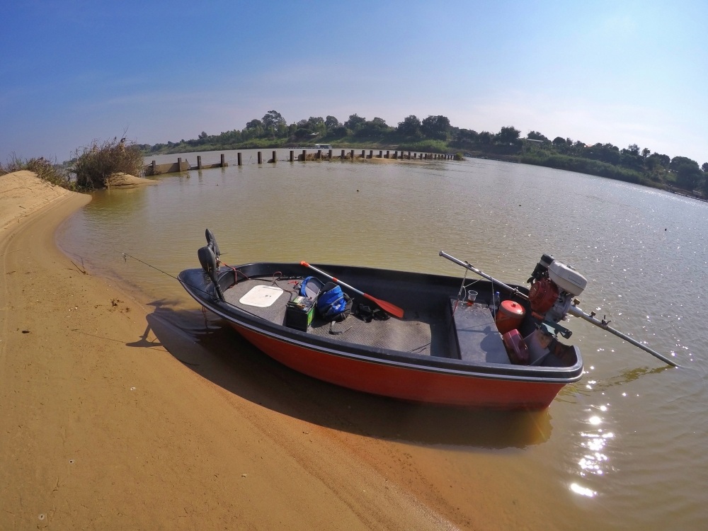 

 [b][center]หมายหาดทราย จอดเรือแล้วเดินเลาะตี [/center][/b]

 [center]:grin: :grin: :grin: :gr