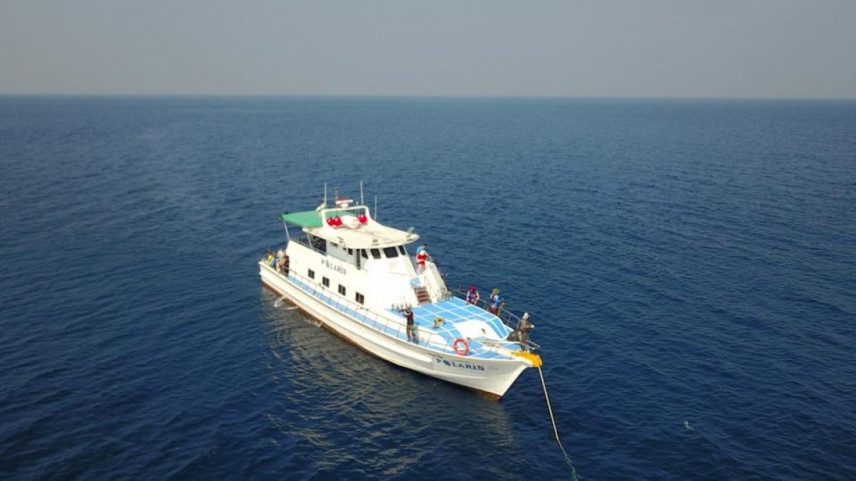 Leo Bank Andaman Sea by Polaris yacht : Captain Ekarat