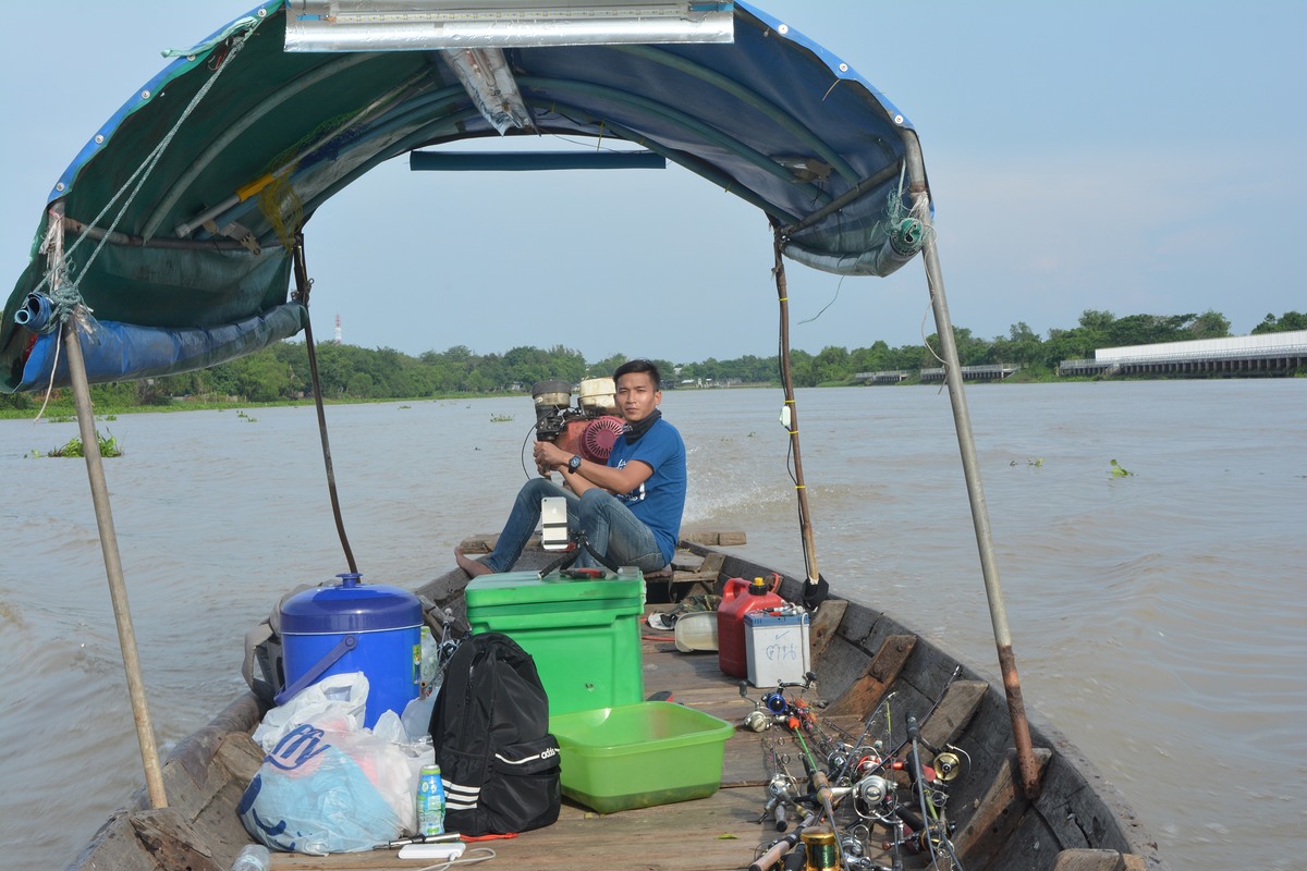 ขับเรือใช้ได้แต่จอดหมายแมงทิ้มเขาป่าอย่างเดียวเลย