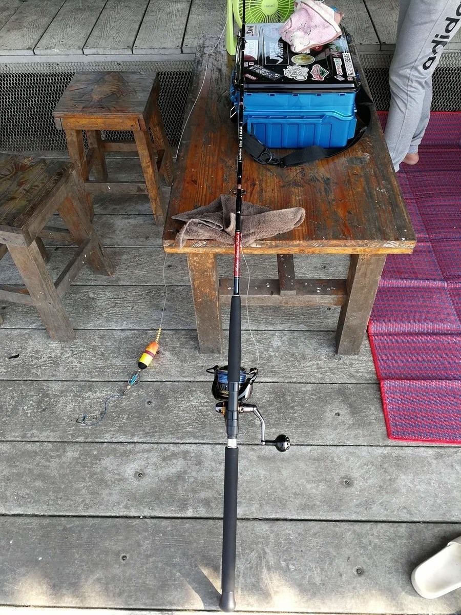 คัน - MC WORKS SOUTHERN BLUE AKABARA SPECIAL SB516SS PE 6-8

รอก - DAIWA SALTIGA DOGFIGHT 7000H

