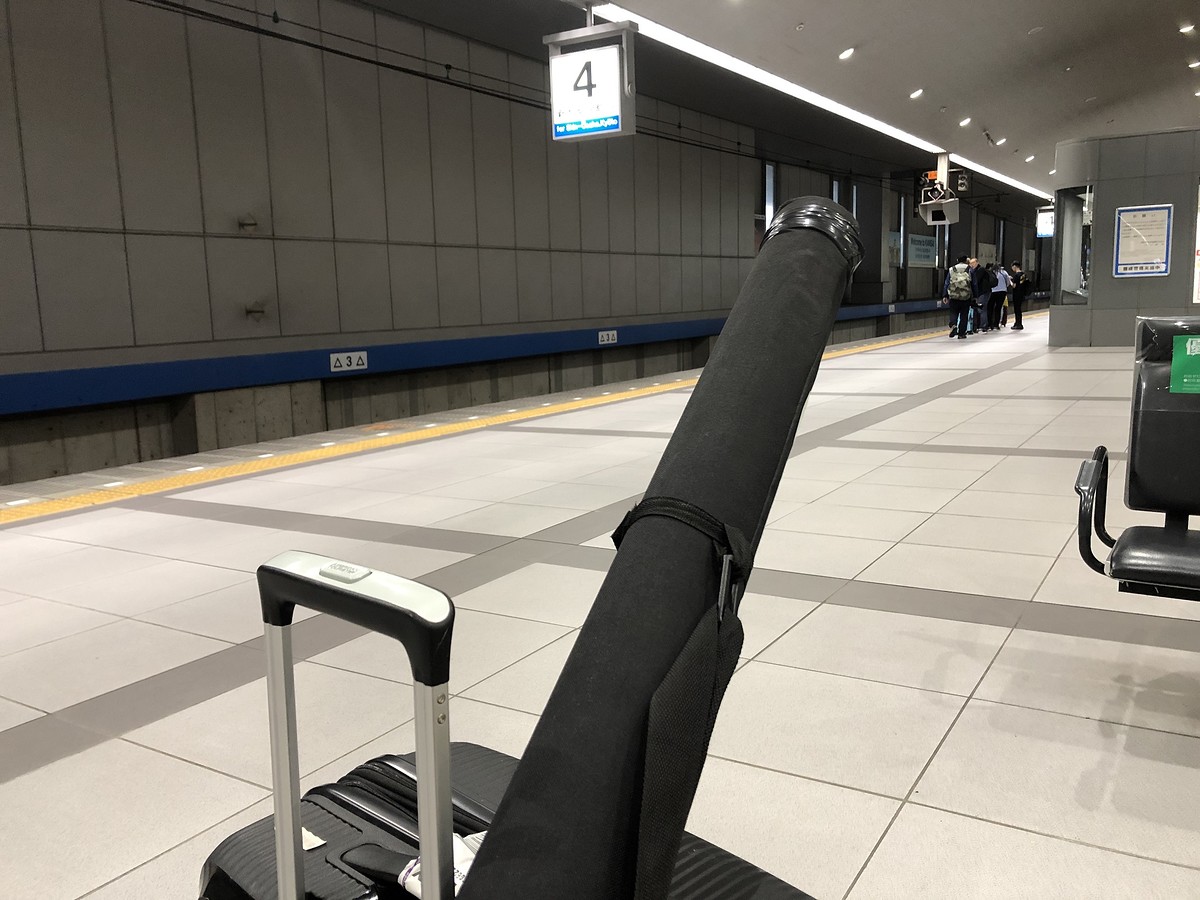 

 [center]รถไฟเที่ยวแรกไปเกียวโต แล้วไปต่อรถไฟอีกขบวน รออีกประมาณครึ่งชั่วโมงครับ รอแบบเหงาๆ ไปก่