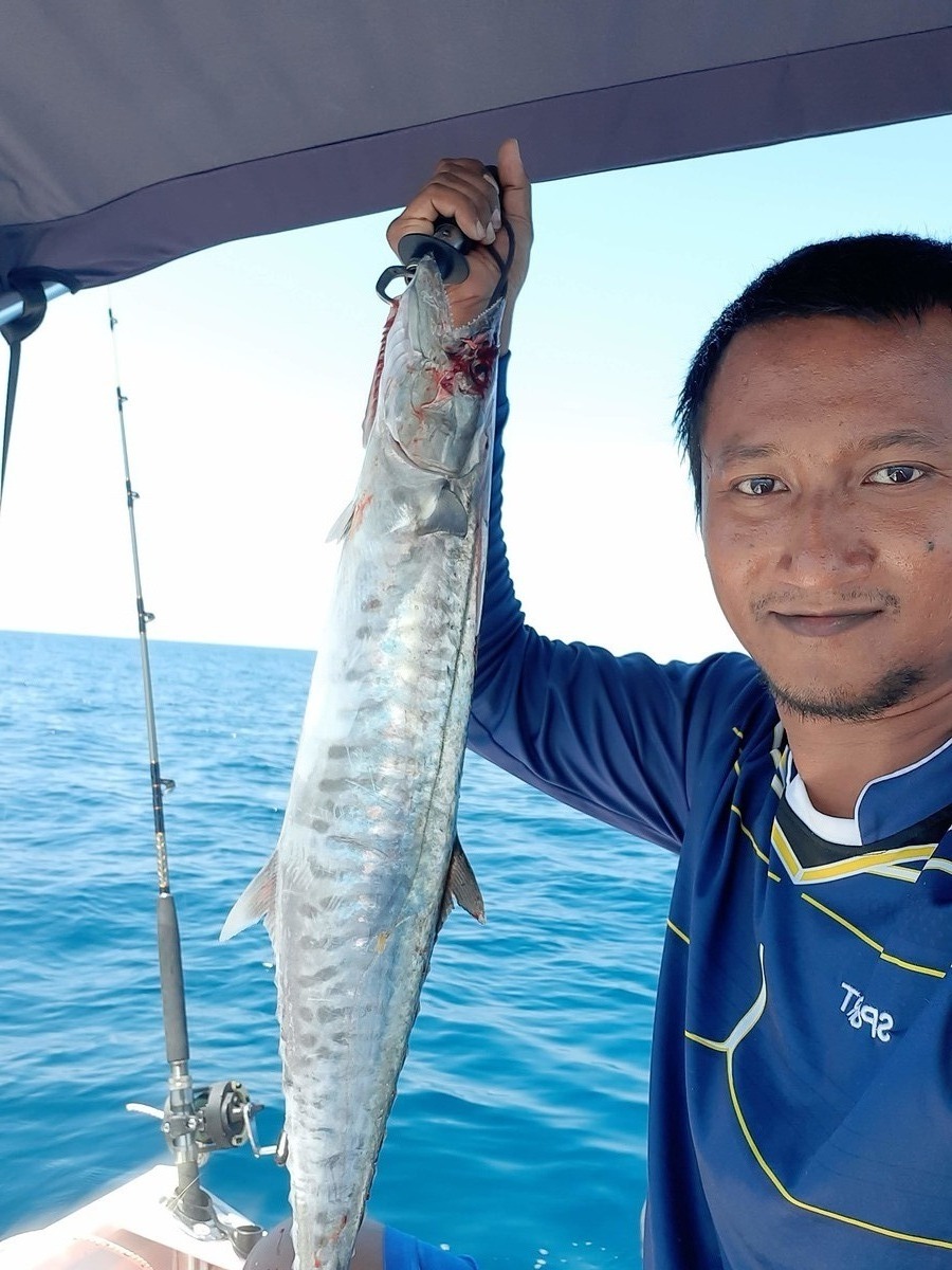 ฉลองเรือ ตัวเเรกรับแม่ย่านาง อินทรี