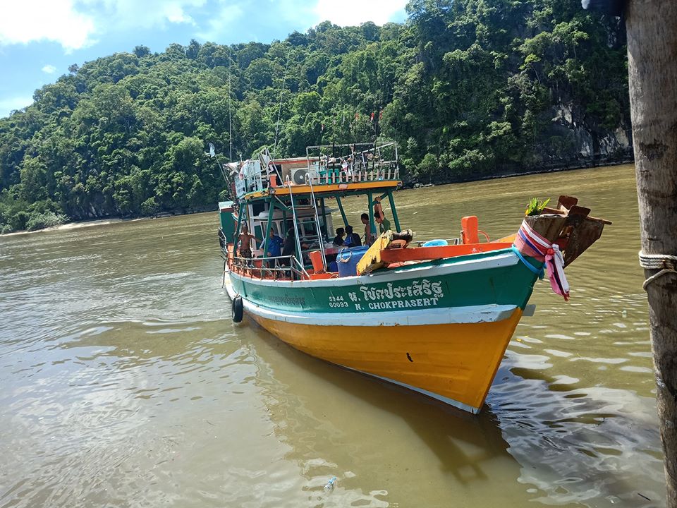 เรือลำเดิม ก็สะดวกสบายดี  แต่ไต๋นู  ต้องการทำเรือใหม่  ให้ใหญ่และสะดวกสบาย ต่อนักตกปลา มากขึ้น  น่าช