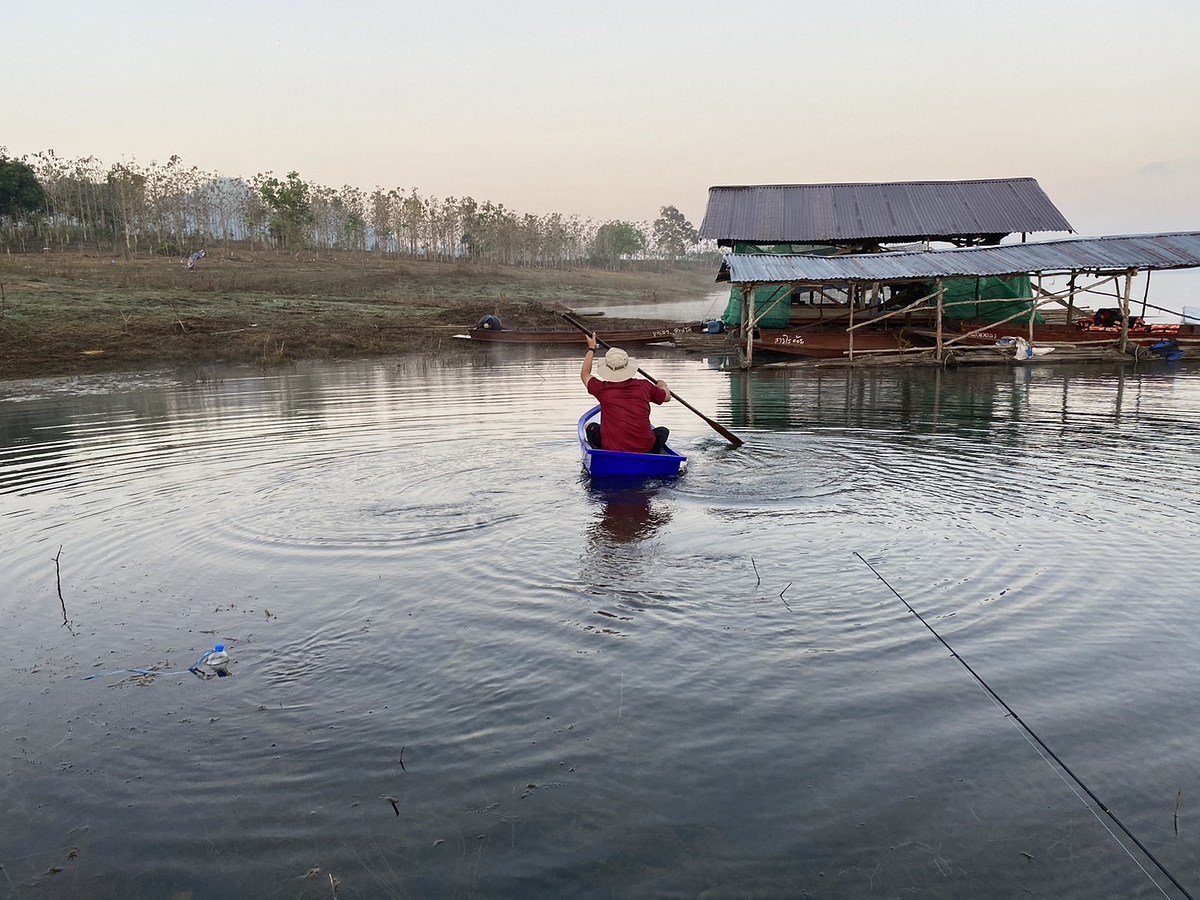 รำบากพายเรือไปแก้อีก