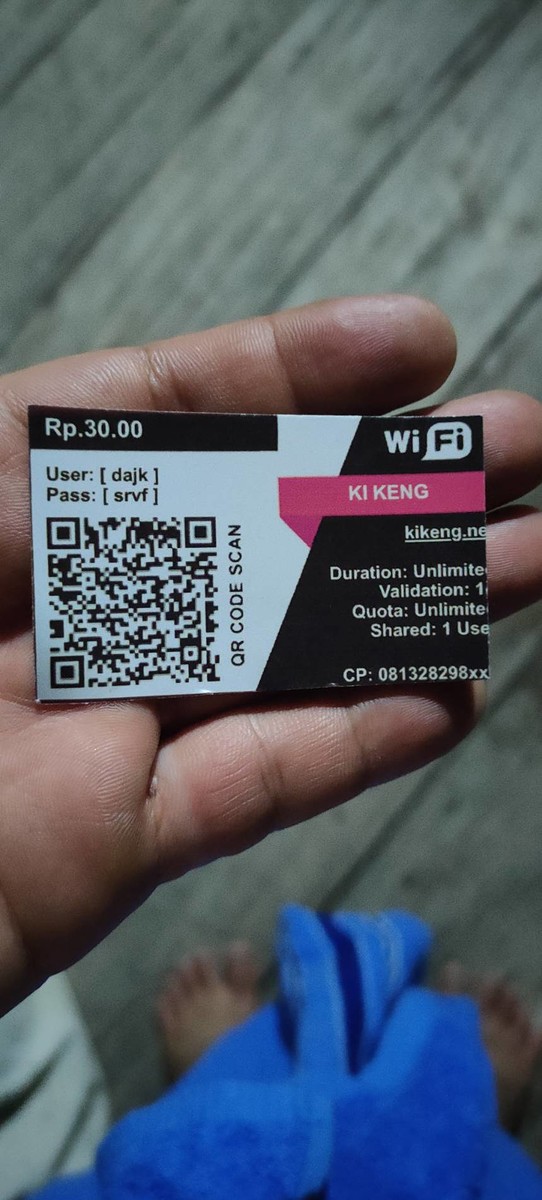 ตอนนี้มีบริการ WIFI ให้ใช้โดยการซื้อบัตรได้ที่แพพัก  (ใบละ 50 บาท ใช้ได้ 24 ชั่วโมง)  อุปกรณ์ไฟฟ้าฝา