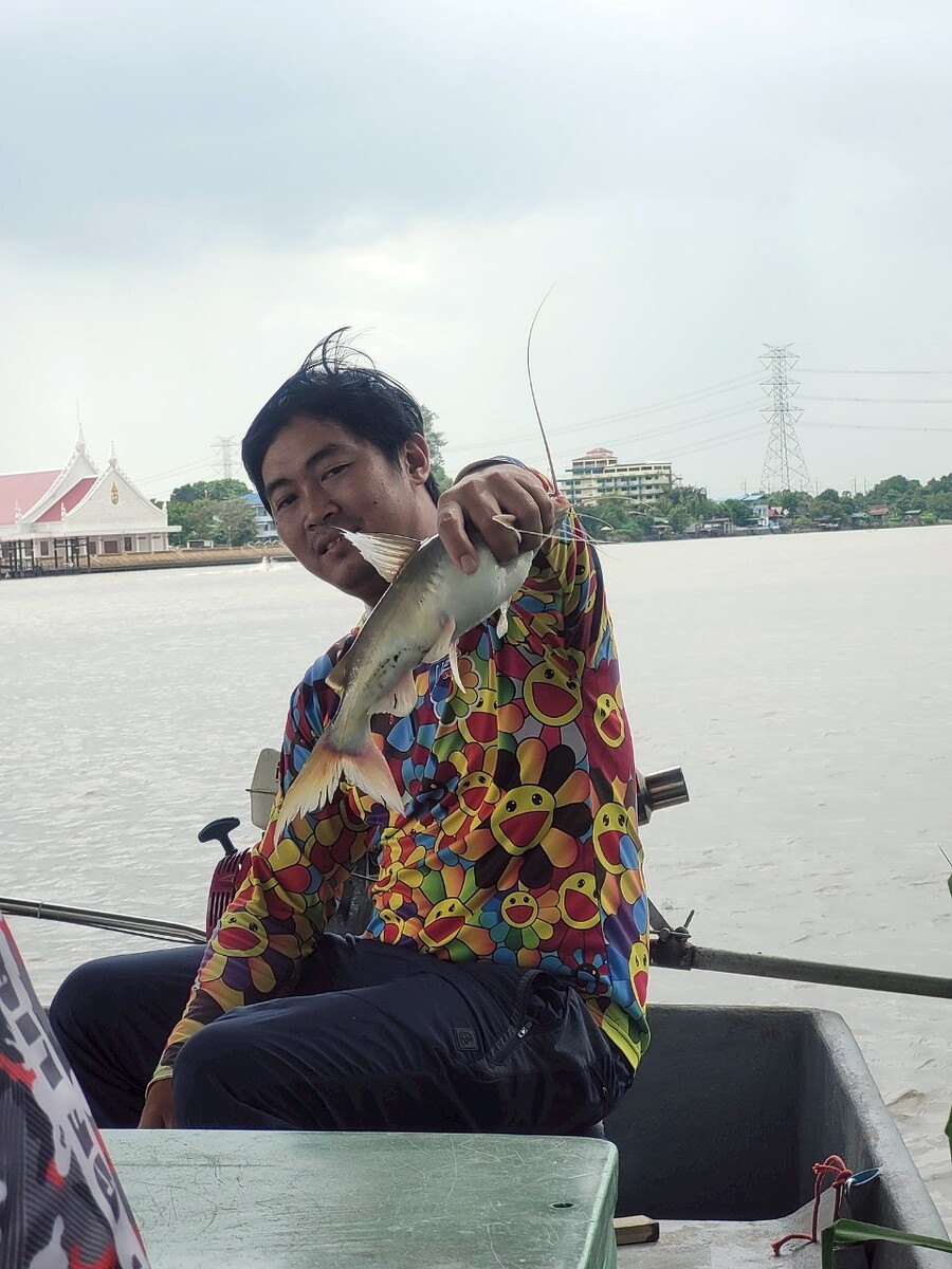 เนี่ย ไต๋เดอะแบก :laughing: