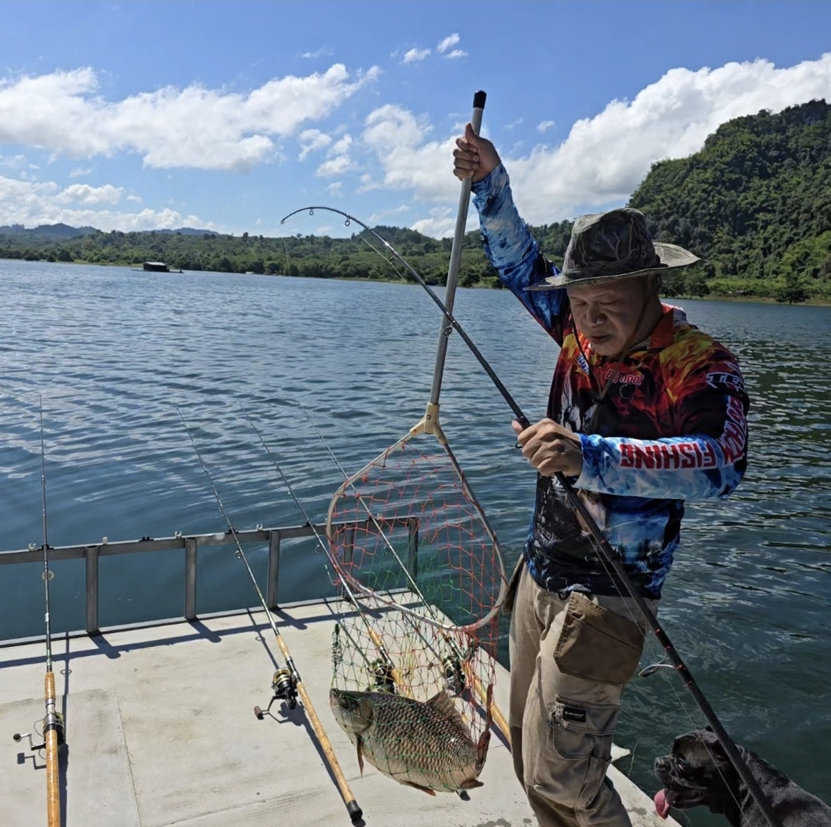  [b]เหยื่อชุดเเรกเวลา09.21น[/b] :cheer: