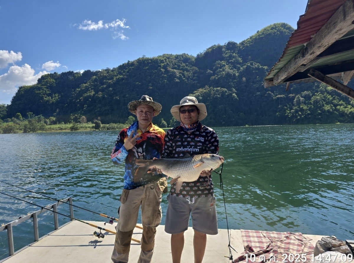  [b]หน้าเขาสิงโตสักรูป[/b] :cheer: