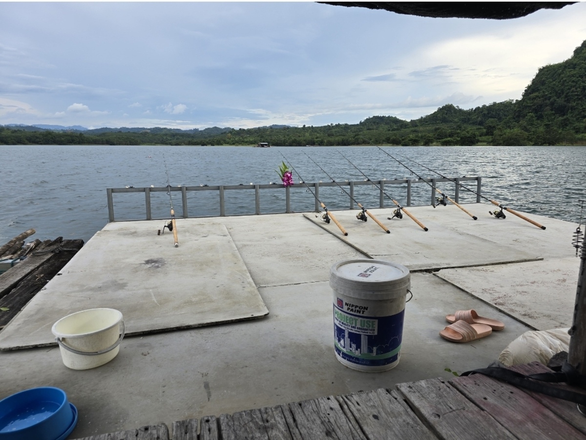  [b]นิ่งเลยลมพัดแรงนิดๆช่วงเวลานี้คร