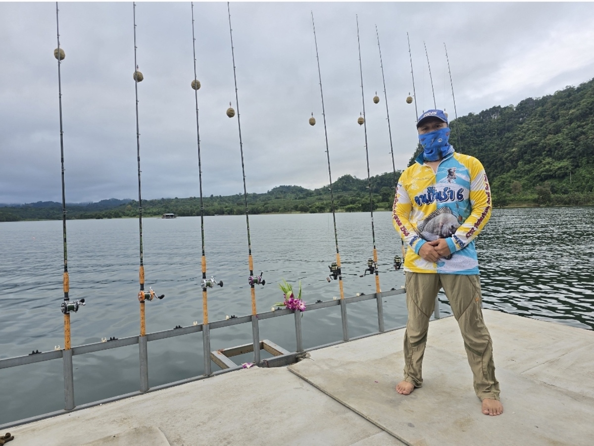  [b]วันนี้นัดแต่งเสื้อทีม[/b] :cheer: