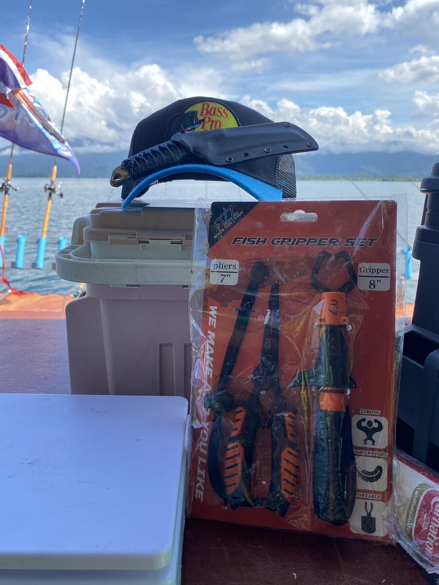  [b]ของรางวัลปีนี้แจกๆ[/b] :cheer: