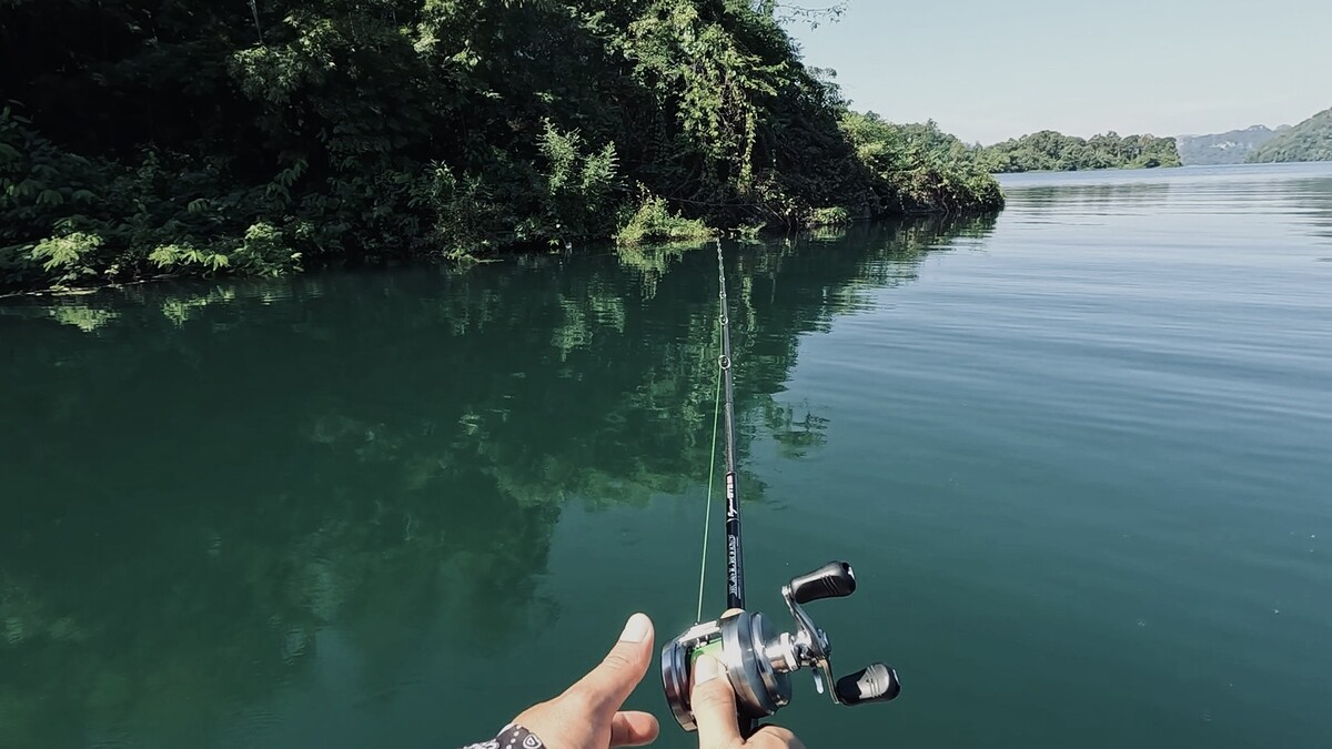 เกาะจม เป็นเป้าหมายหลักๆของเรา 
แต่ในยามลมแรงก็ยังมีหมายอื่นไว้คอยแก้เกม 
ปากอ่าวใหญ่ๆ โซนหน้าลม ท