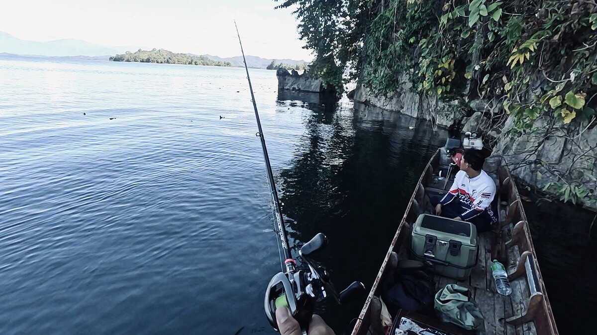 "ตีต่อๆ น่าจะมีอีก" ไต๋กุ้งว่า
"เอาจร