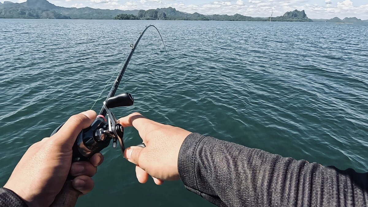 เมื่อเริ่มกรอสายกลับมาคาดการณ์ว่า
