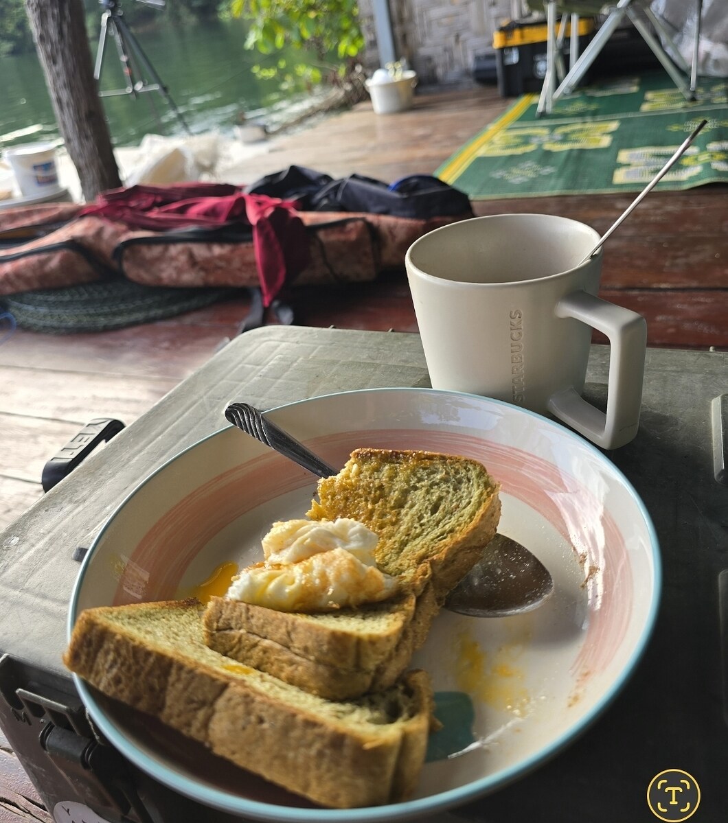  [b]มื้อเช้าผม[/b] :cheer: