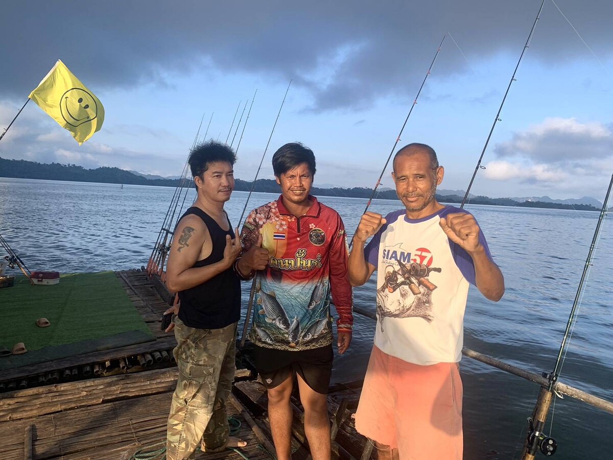  [b]ทีมน้านาจ[/b] [i]ข้อความสู้เปลี่ยนเหยื่อ2รอบ...เที่ยงไปสู้หมายเปิดซิงวัดดวงเลย5555[/i]
 [b]ตามน
