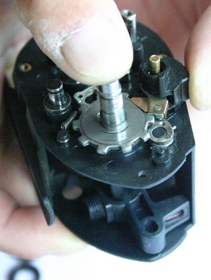 ลำดับขั้นตอนการถอด-ประกอบรอก Ryobi  T-1(3/5)