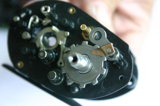 ลำดับขั้นตอนการถอด-ประกอบรอก Ryobi  T-1(3/5)