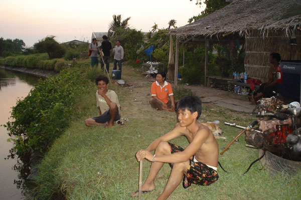 ตลาดนัดวันเสาร์(วังกุ้ง)