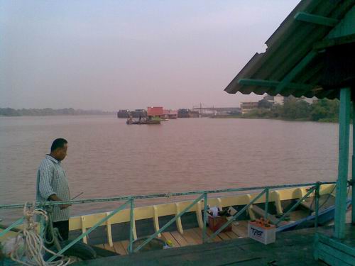 เรือนแพ Fishing =-->DekBaกลับบ้านไปถ่ายมา