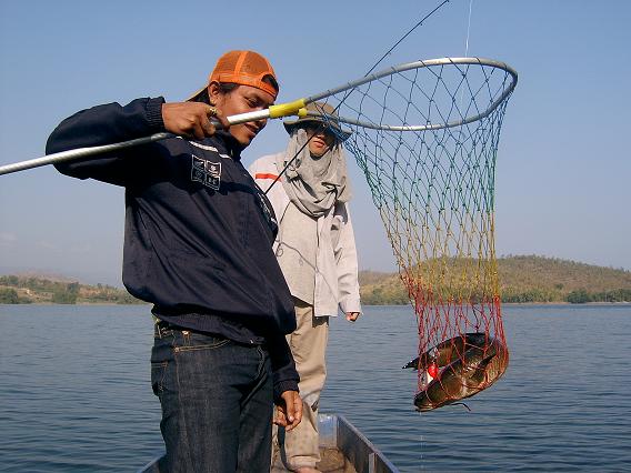 รวมภาพที่ผ่านมาของทีม TRUE FISHING ส่งท้ายปี 2550