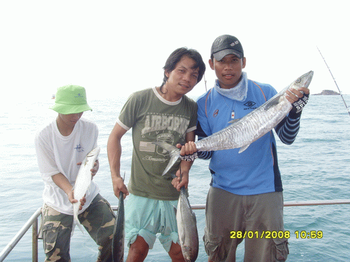 <b>ณ. แสมสารกับไต๋สมชาย (Chonburifishing team)<b>