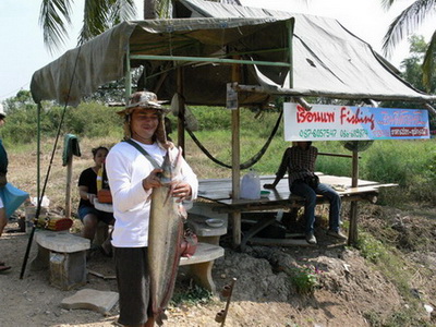 เรือนแพ  Fishing