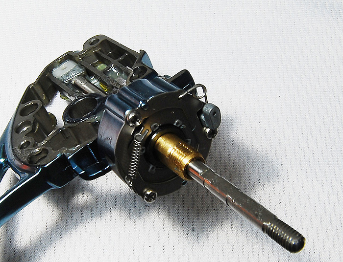 TICA Splendor SJ 2000 : Fishing Reel Inside