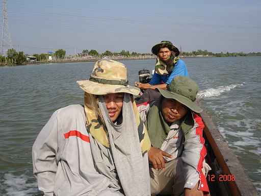 ฟ้าสางที่บางปะกงกับทีม TRUE FISHING ในวันกระชังแตก