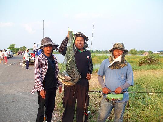 ผลงานลุงมานะ 10/01/53  ครับ   ต้องดูเอาเอง