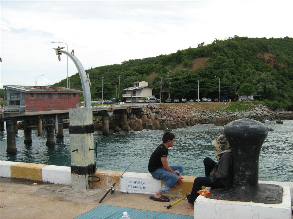 สบายๆ ที่ท่าเรือทุ่งโปรง สัตหีบ