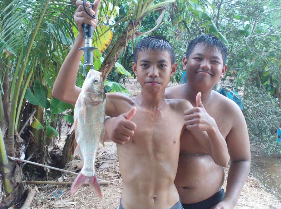 พาเด็กๆ ตะเวณตกปลา(2)