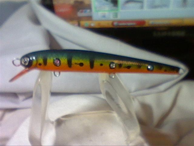 Minnow 9.0 cm. ( blue-planet ) lure