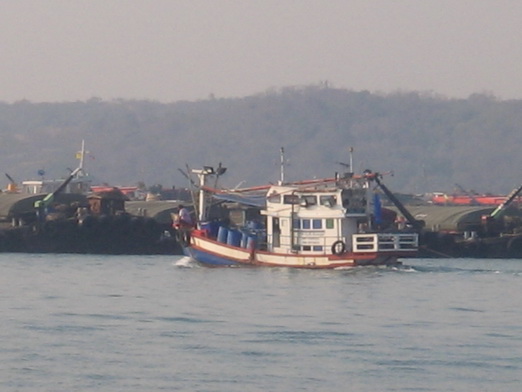 เกินคำบรรณยาย ที่เกาะขามใหญ่ ไต๋วันชัยจัดให้