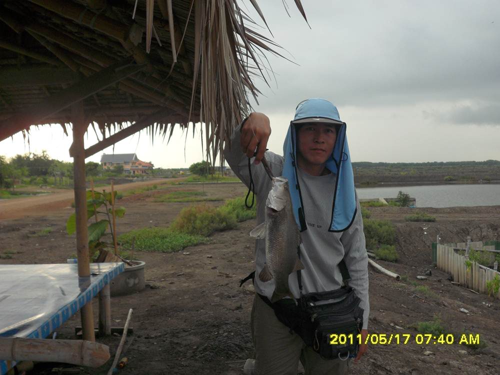 +++จันทร์-อังคารที่ "บ่อน้องพลอย"+++
