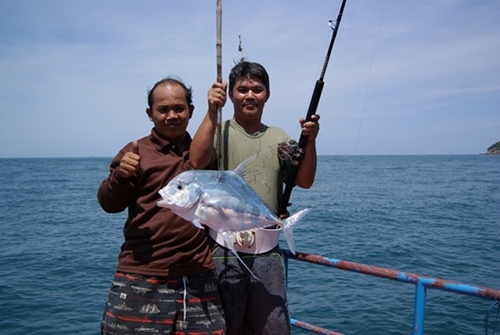 ปลากิน แบตหมด อดถ่าย กับเรือ สินสายสมุทร