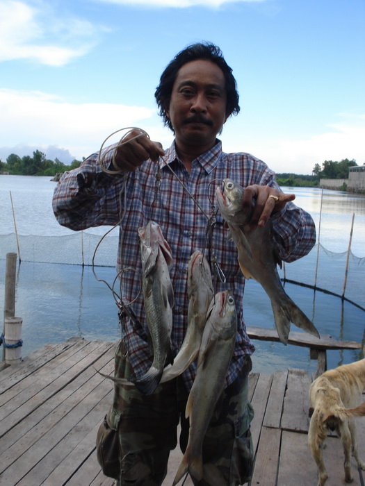 บึงใหญ่ 80ไร่ วันนี้กุเลามาเเรง
