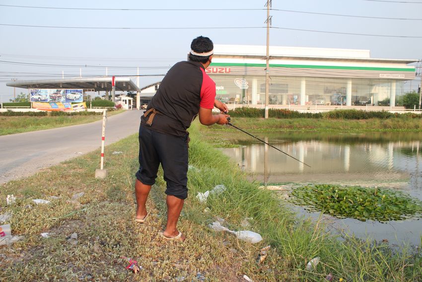 เพื่อชีวิตติดล้อ fishing on the road