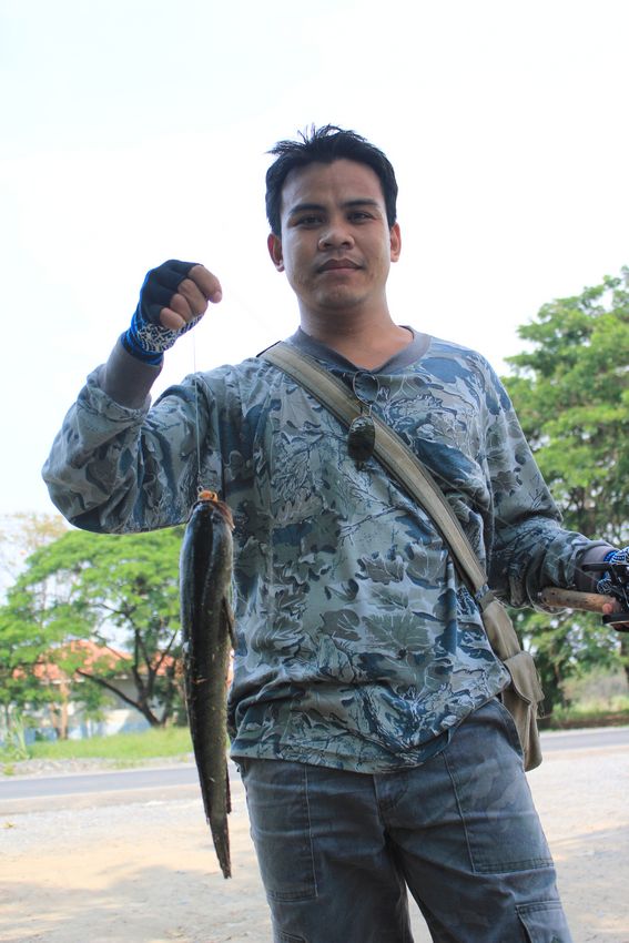 เพื่อชีวิตติดล้อ fishing on the road