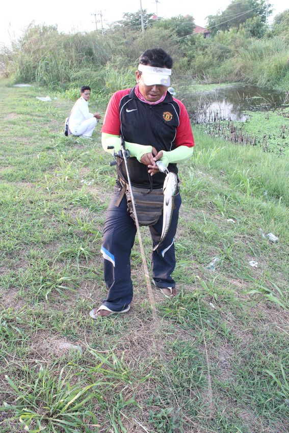 เพื่อชีวิตติดล้อ fishing on the road