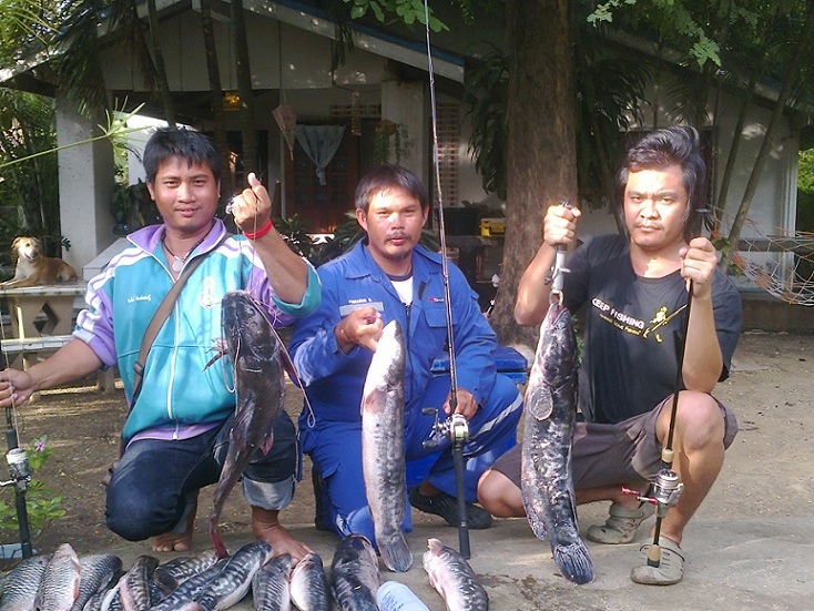 เด็กกำแพงไปเขื่อนตาก