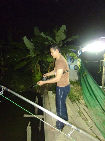 บ่อตกปลาลุงณัฐ ปลายไกด์วันอาทิตย์ที่ 9 กันยายน 2555